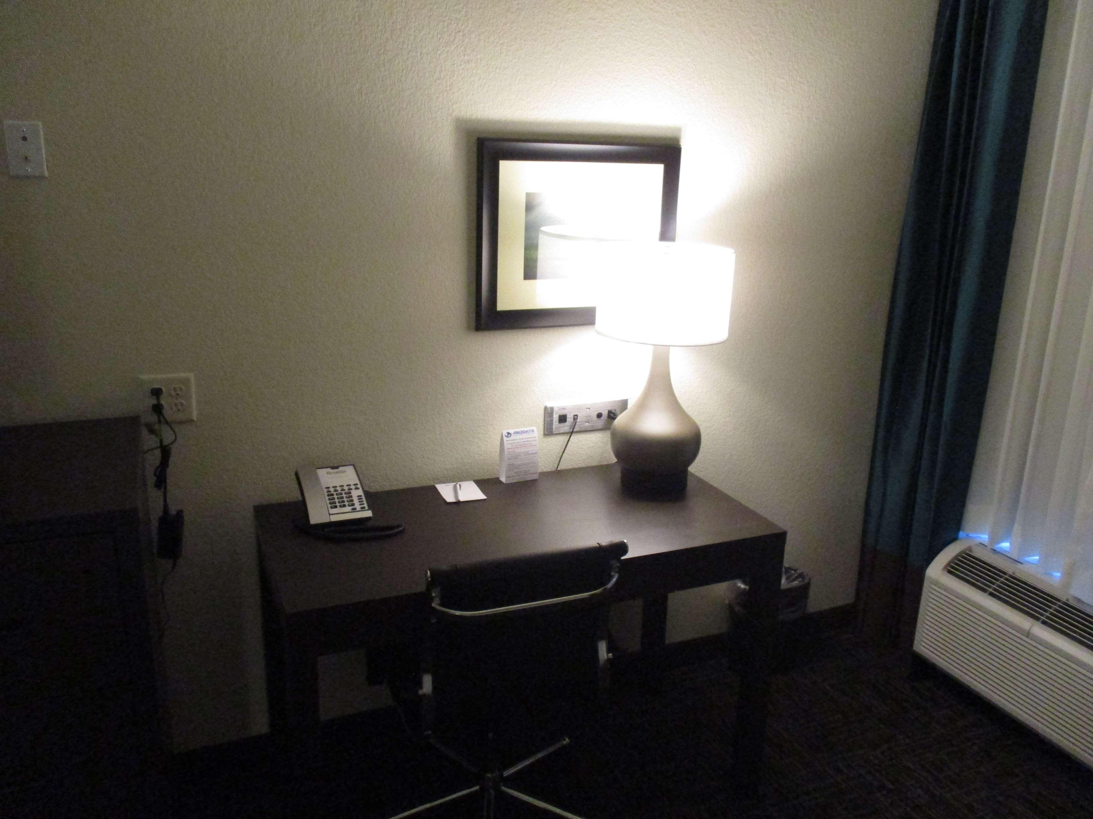 Best Western Plus/Executive Residency Elk City Hotel