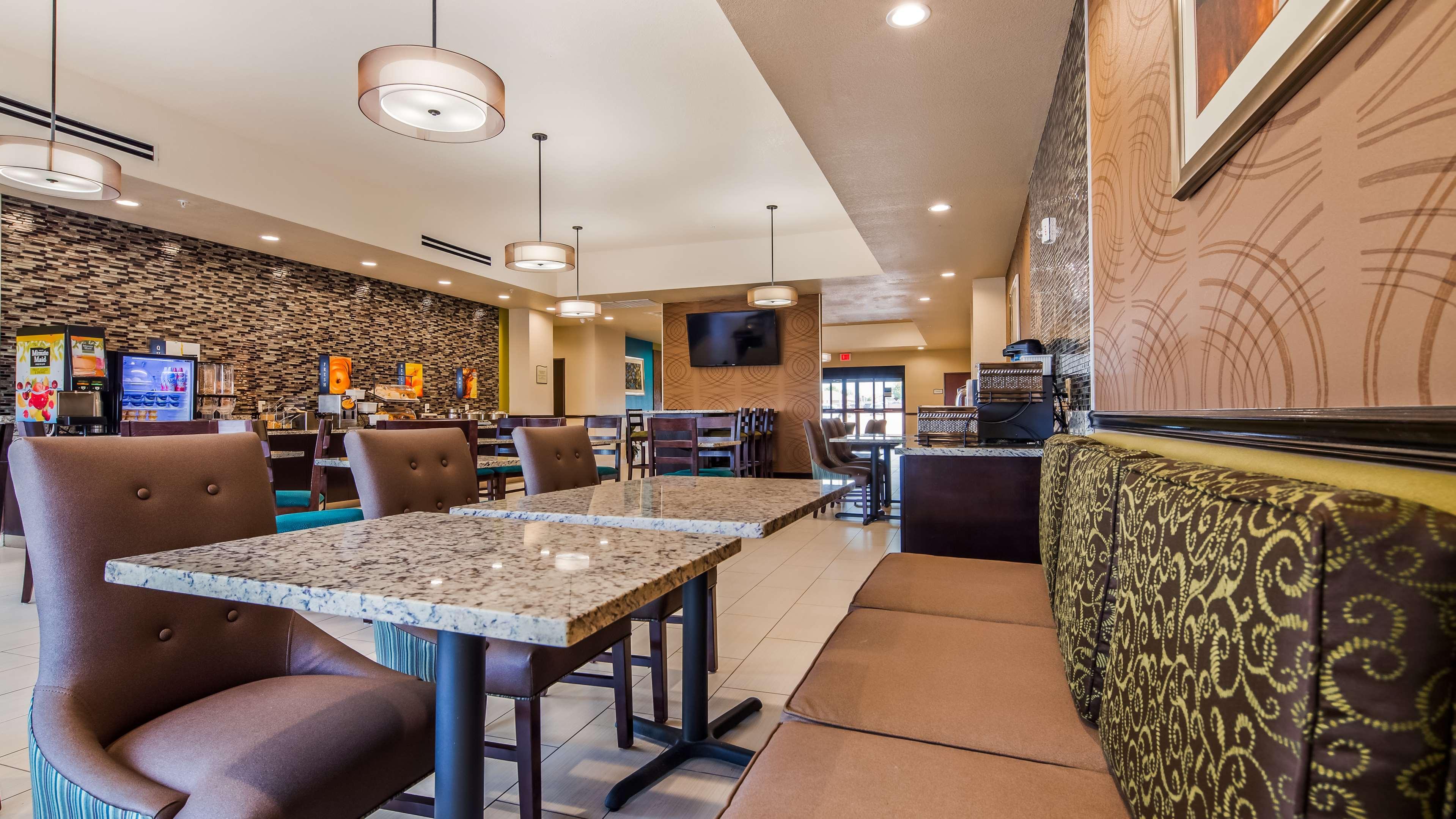 Best Western Plus/Executive Residency Elk City 3*