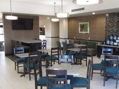 Hotel Best Western Plus/Executive Residency Elk City 3*