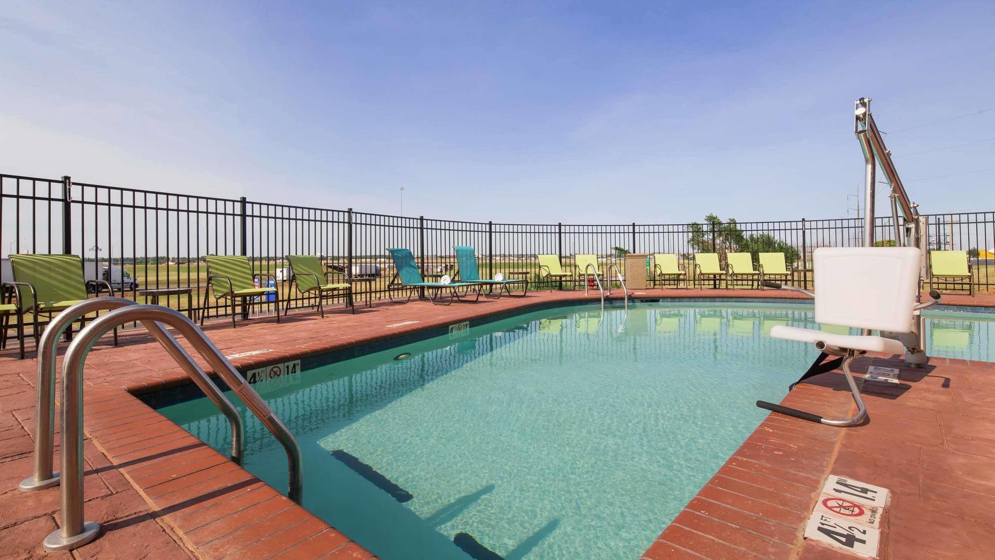 Hotel Best Western Plus/Executive Residency Elk City 3*